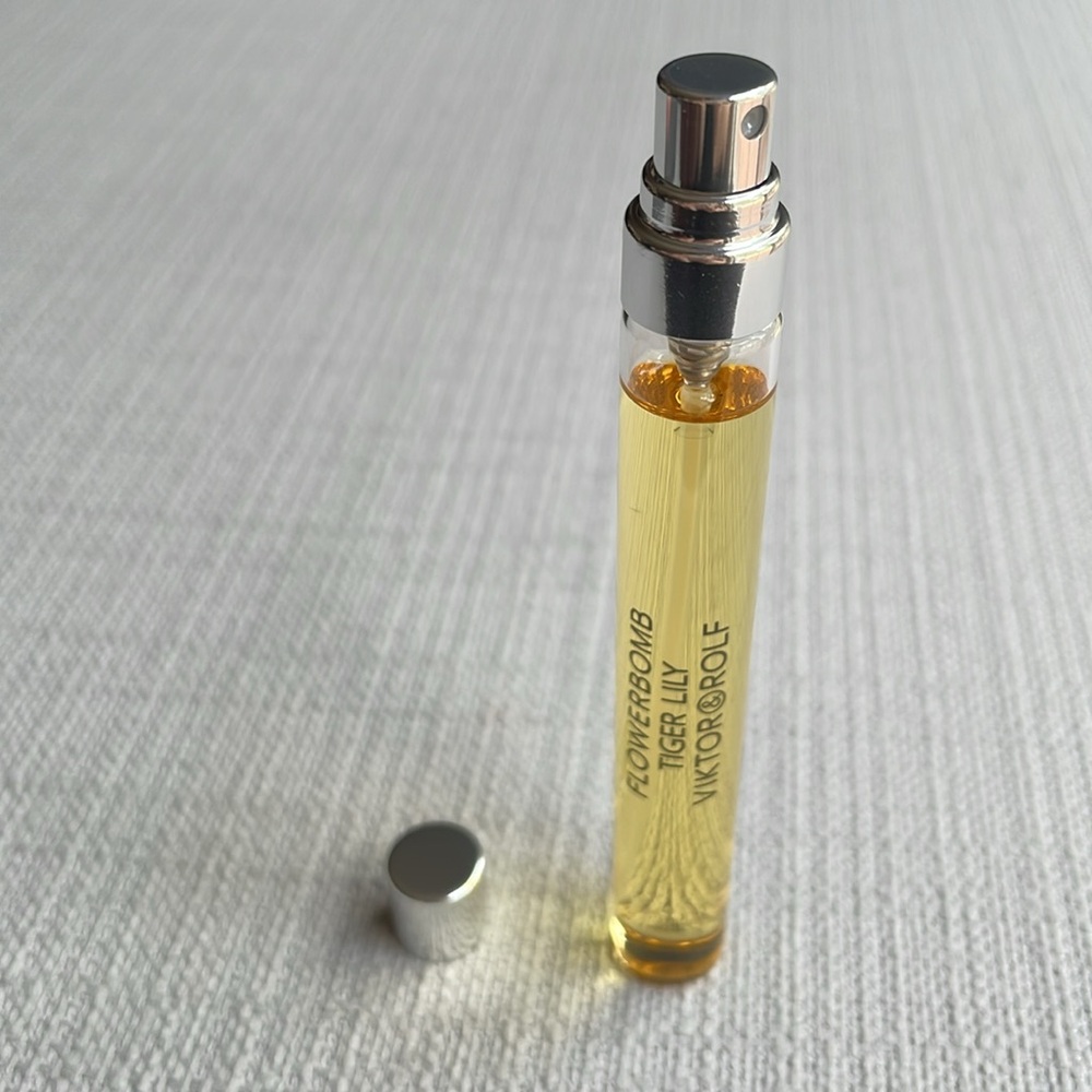 Viktor&Rolf Flowerbomb Tiger Lily Travel Spray